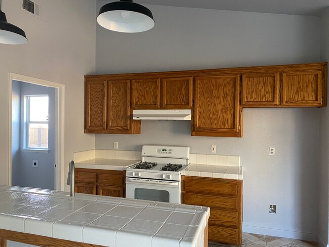 Building Photo - COMING SOON!! VERY NICE HOME 4 BEDROOM 2 BATHS