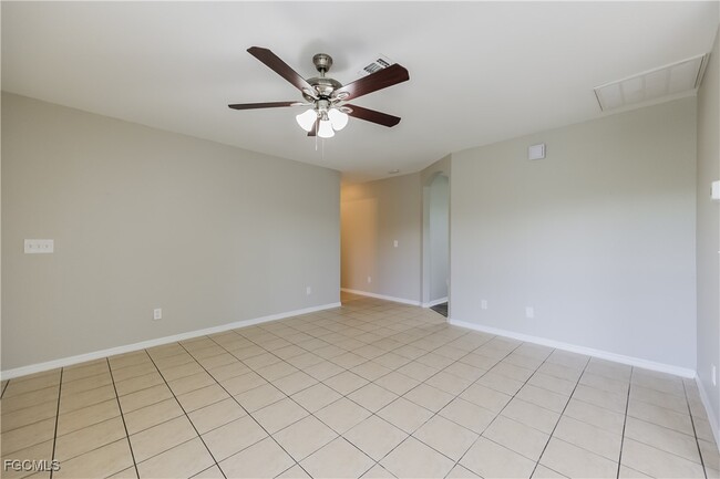 Building Photo - 3206 51st St W