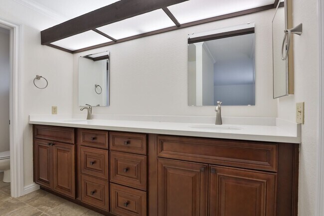 Building Photo - Spacious 3-Bedroom Scripps Ranch Home