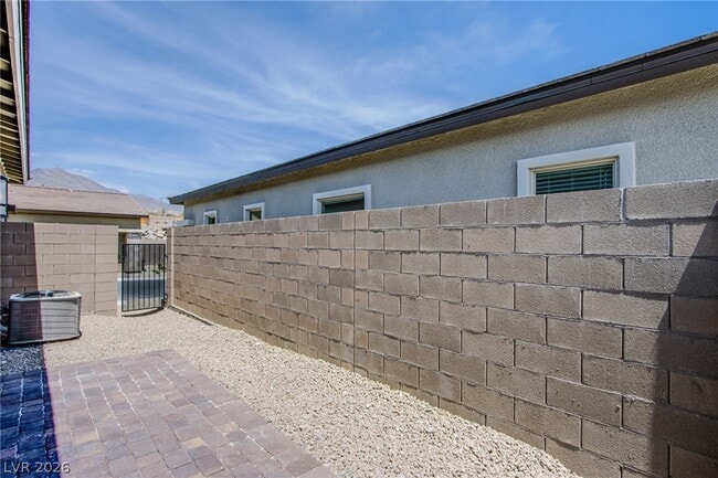 Building Photo - 928 Allister Flds Ln