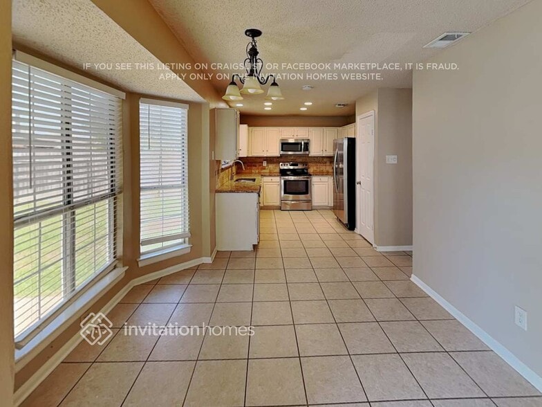 Building Photo - 2529 Windchase Dr