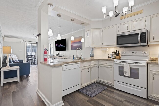 Building Photo - 2405 S Ocean Blvd