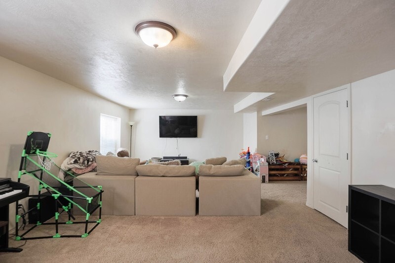 Building Photo - 2533 Cimmaron Dr
