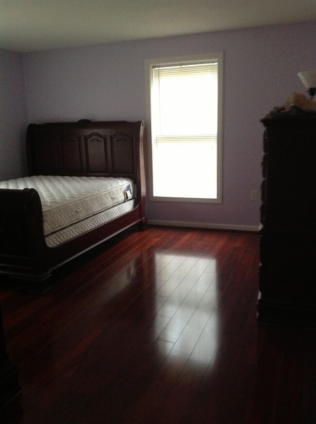 Building Photo - 122 Barbara Ln