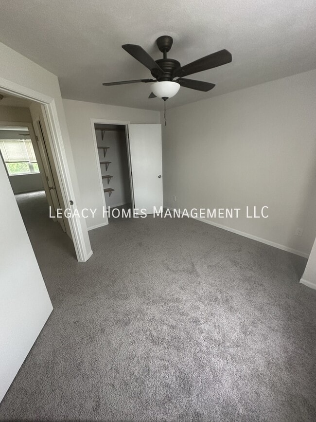 Building Photo - 1091 Stillmeadow Ln