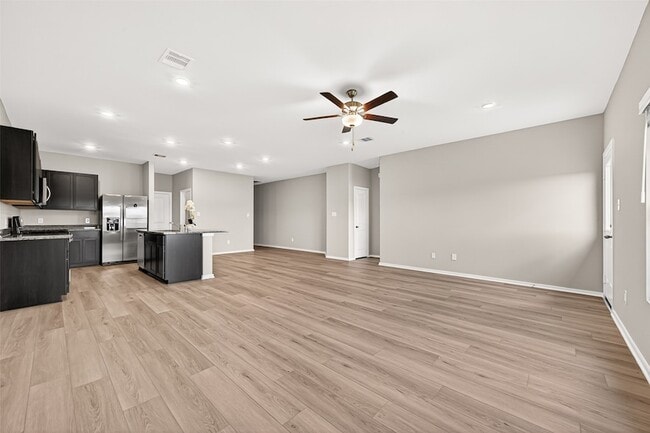 Building Photo - 5330 Buffalo Grass Ln