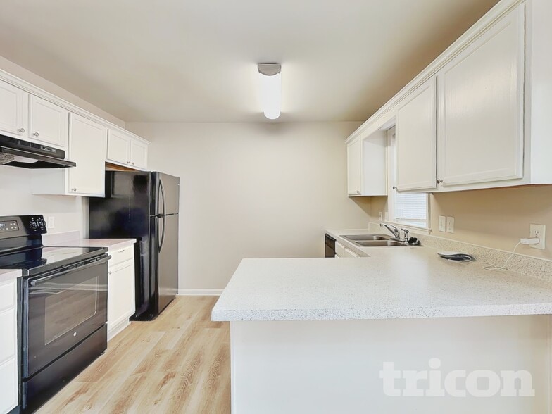 Building Photo - 7120 Idlewild Brook Ln