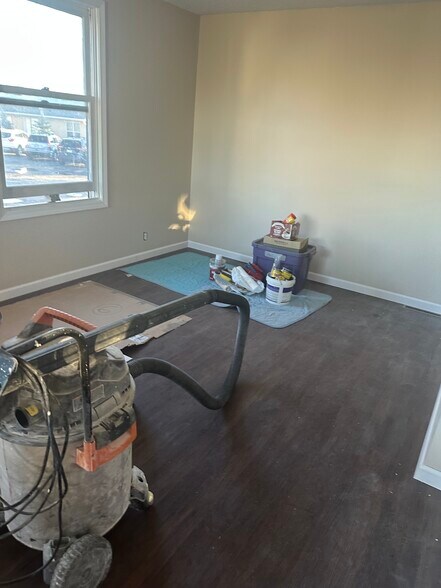 Building Photo - 1134 Birchmont Dr NE