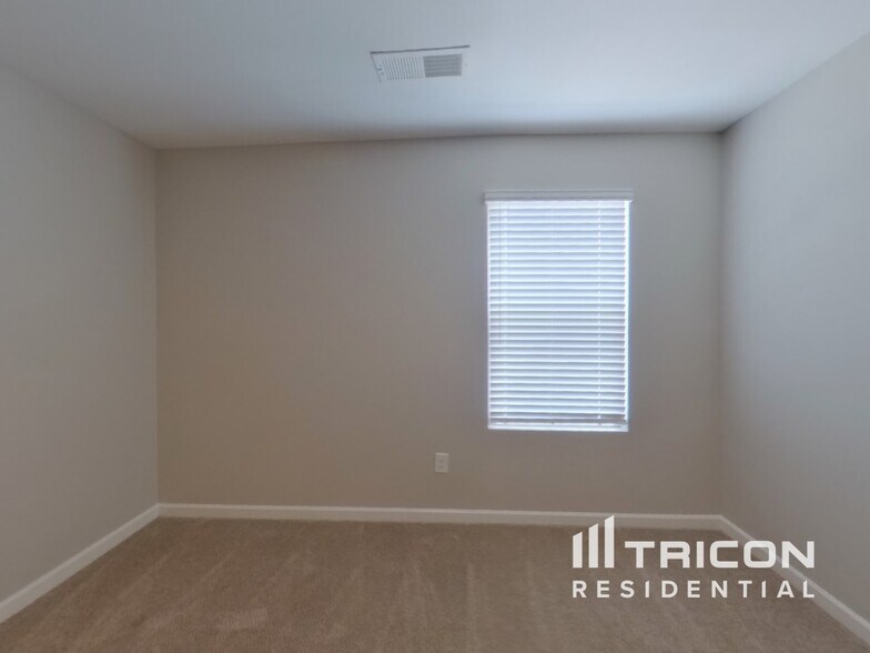 Building Photo - 110 Bridgemill Dr