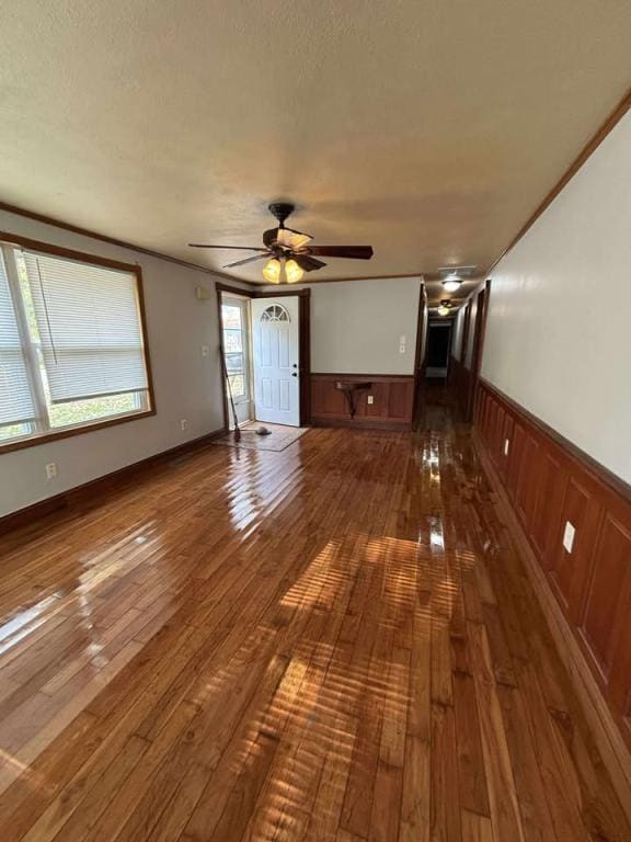 Building Photo - 2494 N Grandview Dr