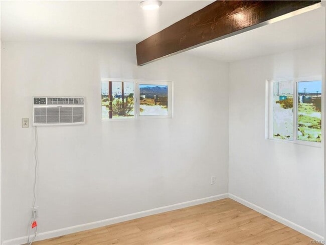 Building Photo - 57220 Mikiska Blvd