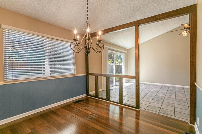 Building Photo - 14965 Dark Star Ct