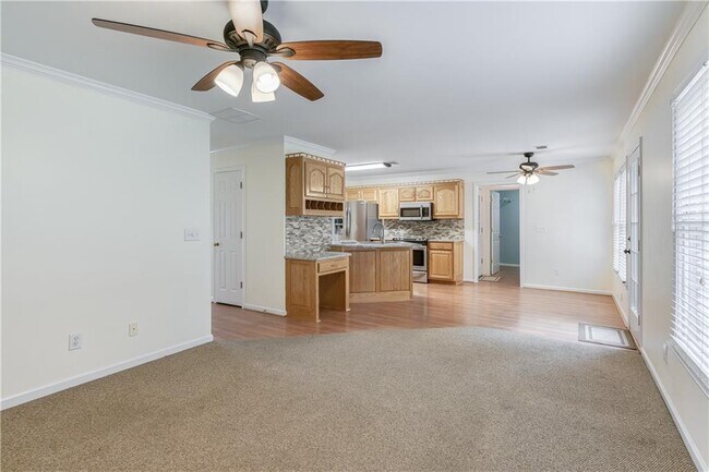 Building Photo - 2232 Woodbriar Dr