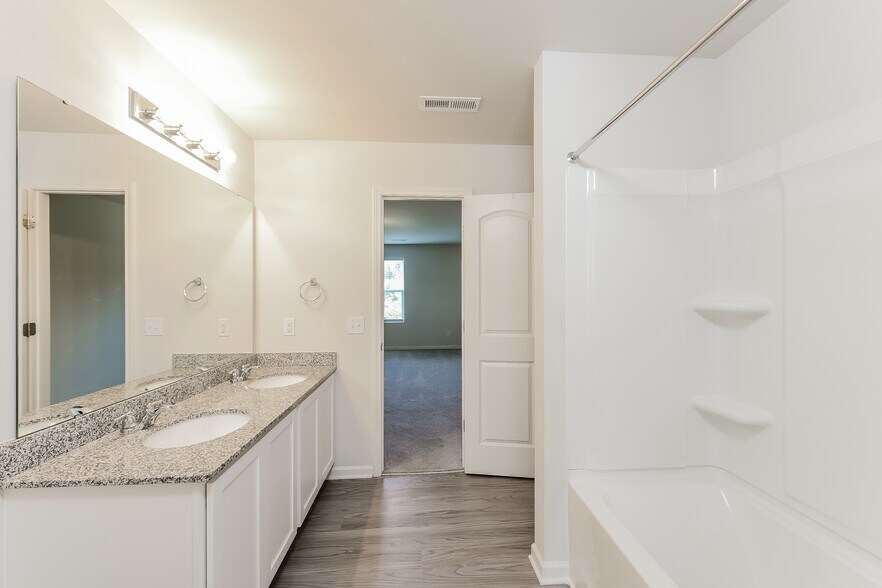 Building Photo - 4354 Shadi Green Ln