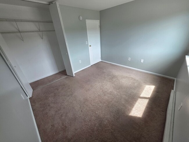 Building Photo - Beautiful 2 Bedroom Apartment - Wappingers...