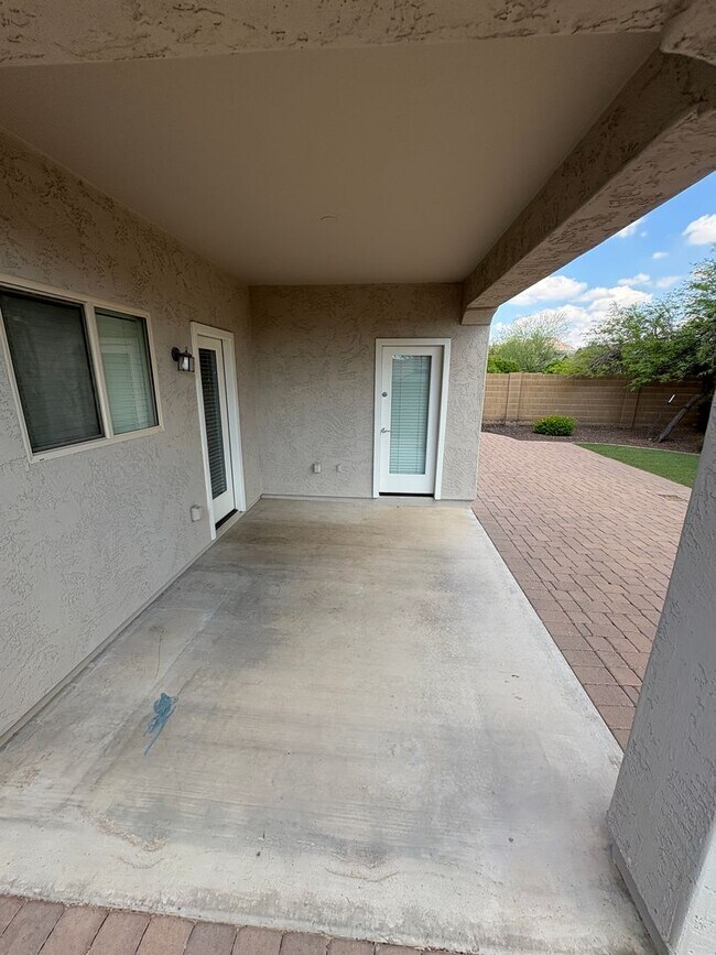 Building Photo - READY TO VIEW NOW-RARE FIND! Fireside at N...