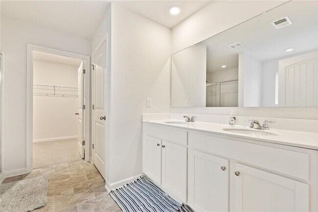 Building Photo - 594 Sweet Bay Ln