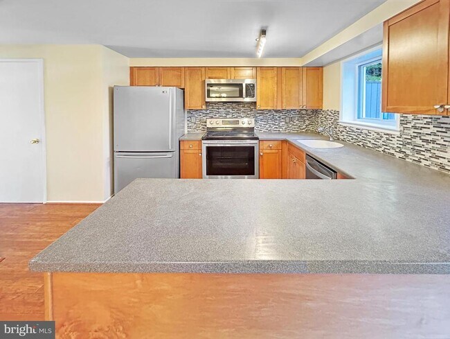 Building Photo - 14423 Pebble Hill Ln