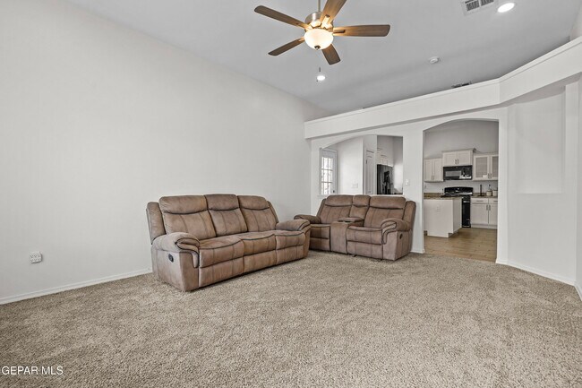 Building Photo - 5128 Jennifer Claire Ln