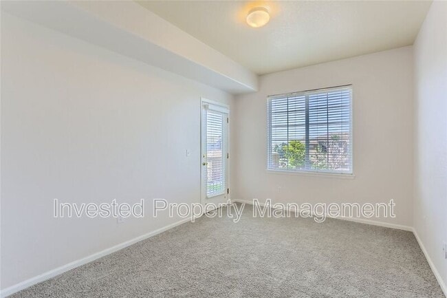 Building Photo - 15700 E Jamison Dr