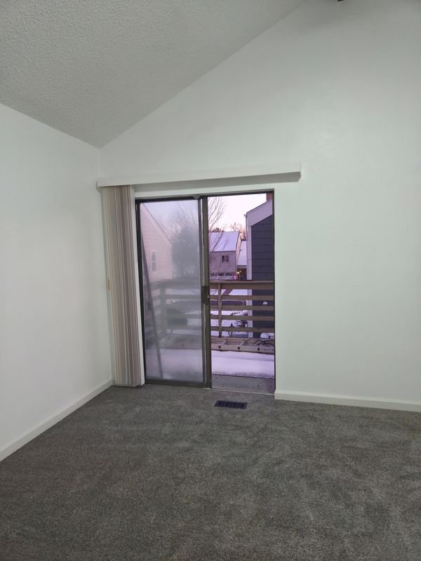 Building Photo - 10722 W Berry Ave