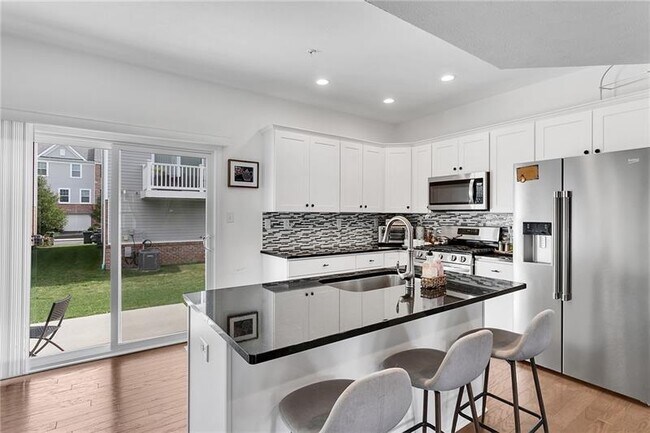 Building Photo - 243 Faulk Dr