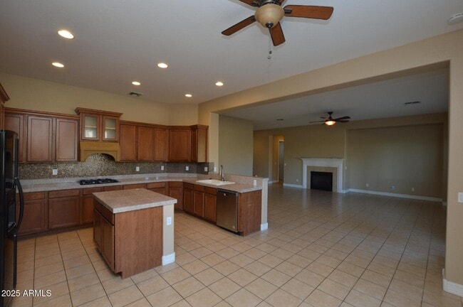 Building Photo - 4235 S Rock St