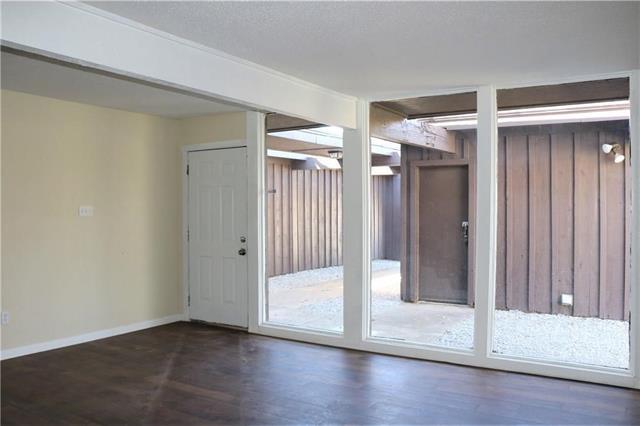 Building Photo - 6319 Walraven Cir
