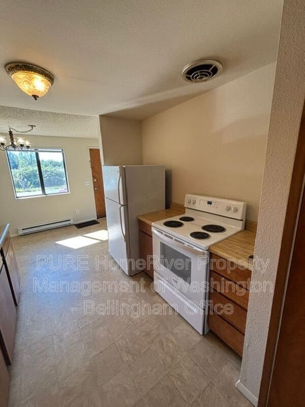 Building Photo - 5084-5086 LaBounty Drive
