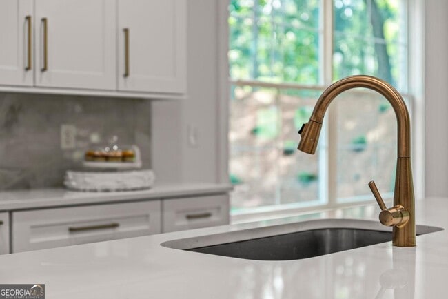 Building Photo - 1721 Osprey Poynte