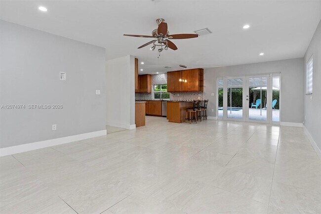 Building Photo - 6304 SW 93rd Pl