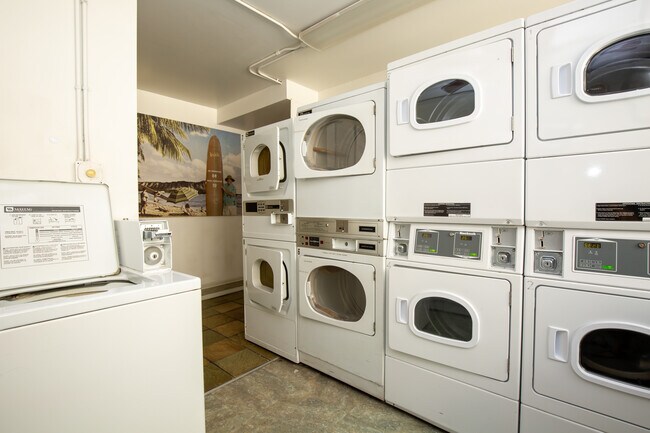 Laundry Room same floor - 2500 Kalakaua Ave