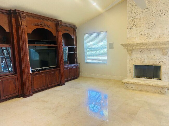 Building Photo - 3271 Harrington Dr