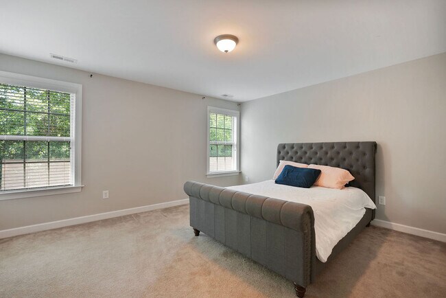 Building Photo - 34 Coswell Ct
