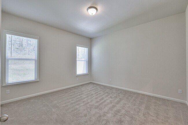 Building Photo - 1401 Autumn Leaf Ln