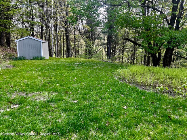 Building Photo - 125 Taconic Creek Rd