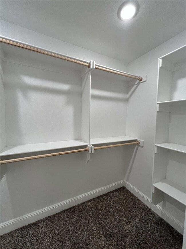 Building Photo - 2060 Periwinkle Pl