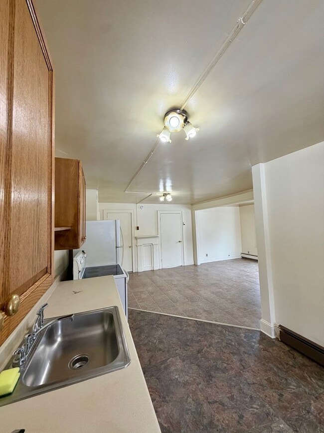 Building Photo - 94-96 Greenkill Ave