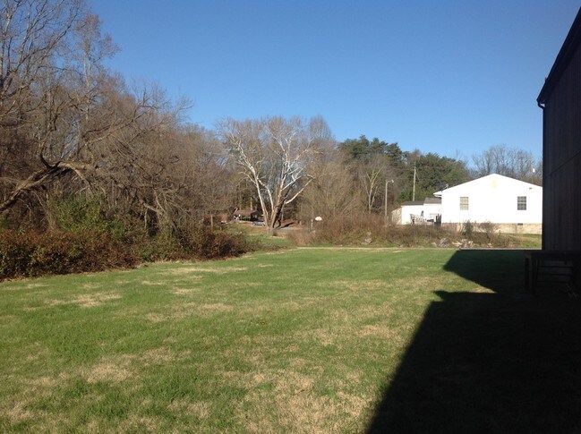 Building Photo - 414 Maryville Hwy