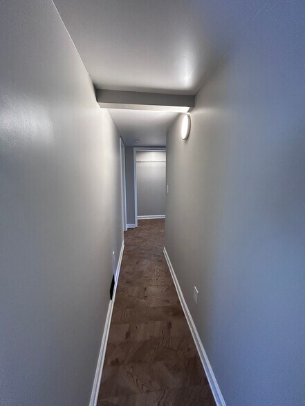 Building Photo - 351 Sunset Dr