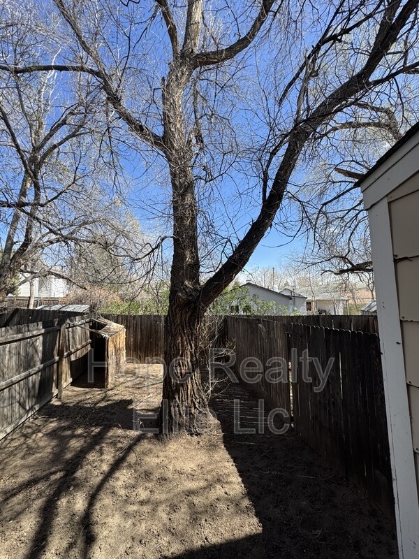 Building Photo - 2522 Knob Hill Ct