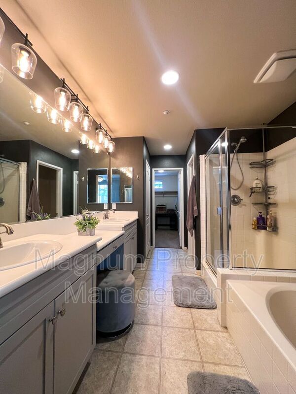 Building Photo - 30505 Canyon Hills Rd