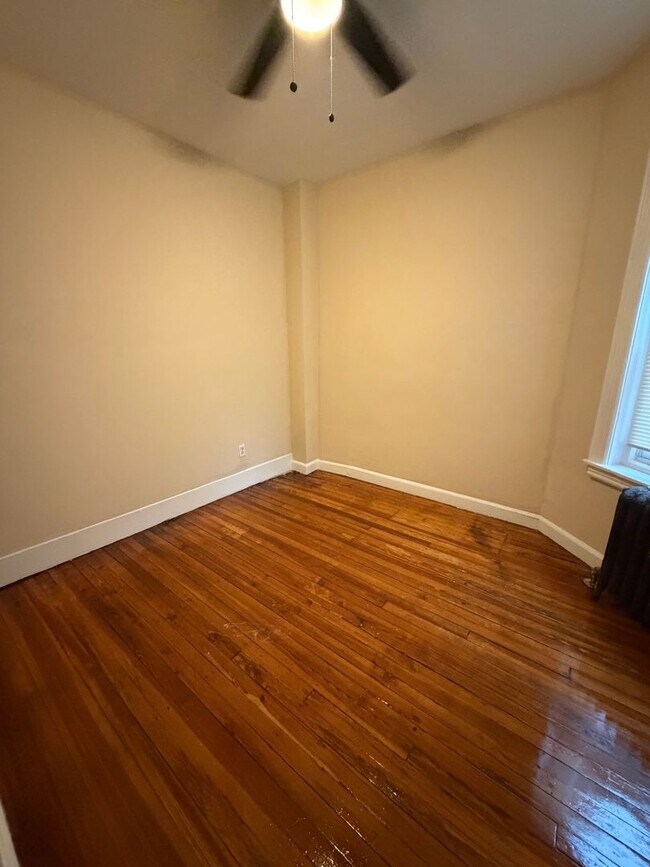 Building Photo - Section 8 approved! Newly renovated 4 bedroom, 1.5 bath