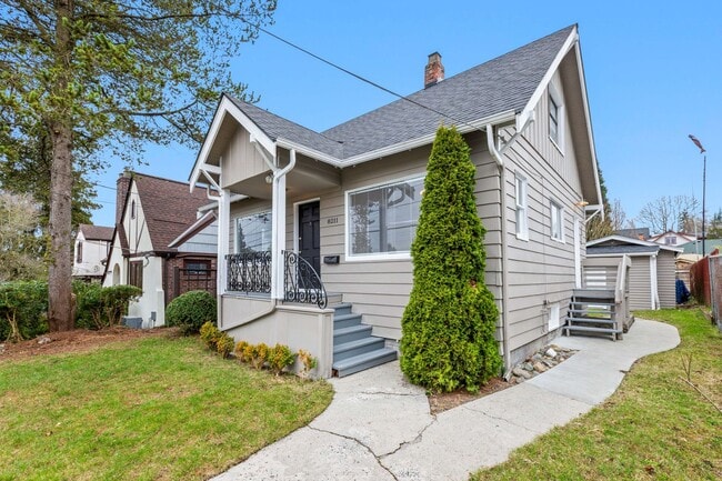 Building Photo - 3bd/1.75ba Seattle Home