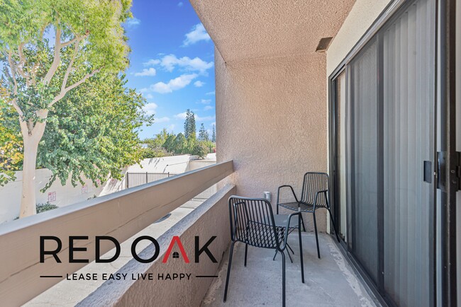 Building Photo - 7810 1/4 Topanga Canyon Blvd-204B