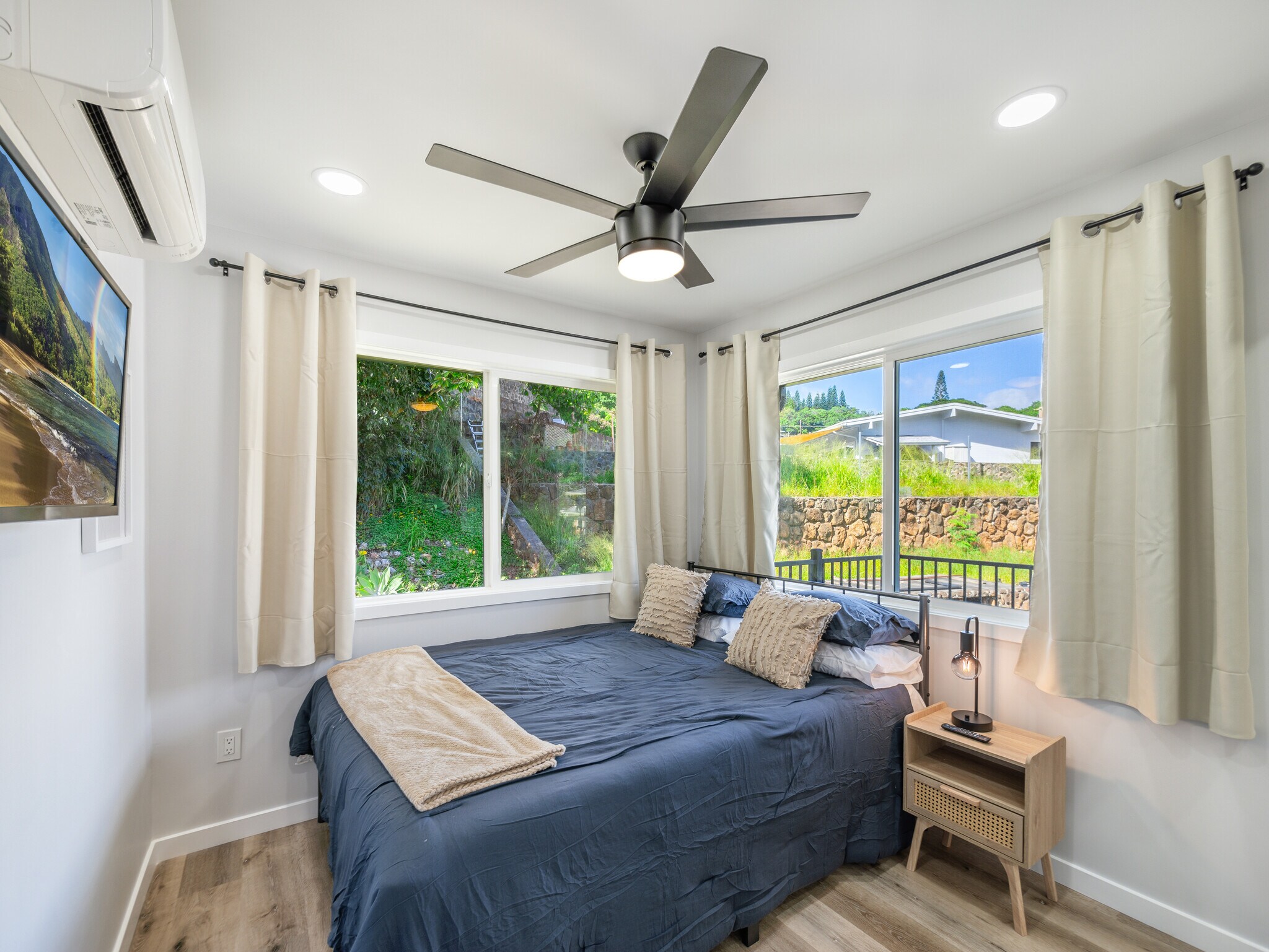 Building Photo - 95-148 Waimakua Dr