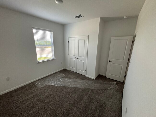 Building Photo - 1224 Purple Martin Dr