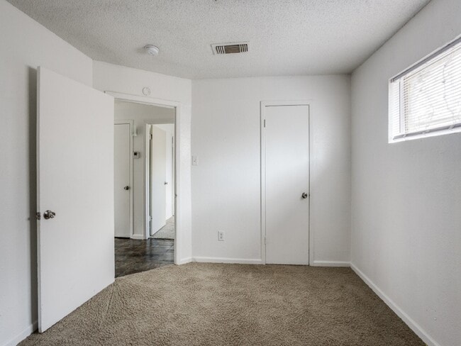 Building Photo - 1711 Wichita St