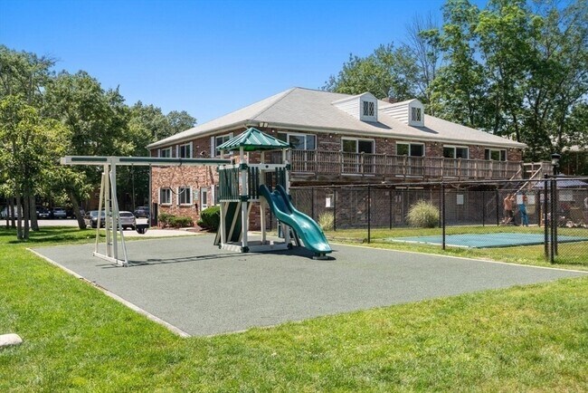 Building Photo - 5 Fernview Ave