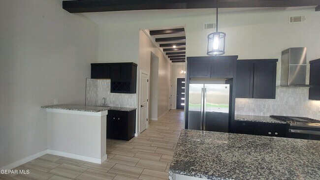 Building Photo - 12349 Desert Wolf Ave